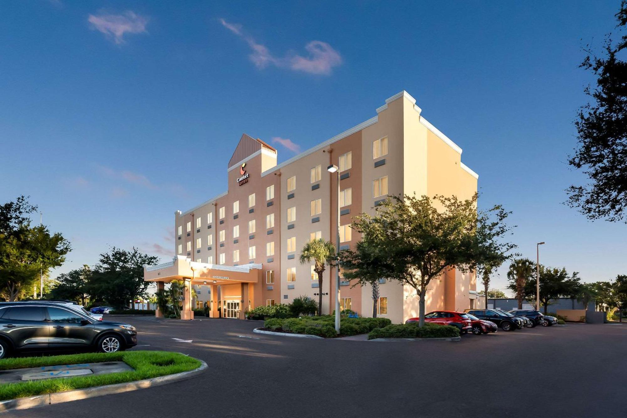 Comfort Suites Tampa Airport North West Chase Exterior foto