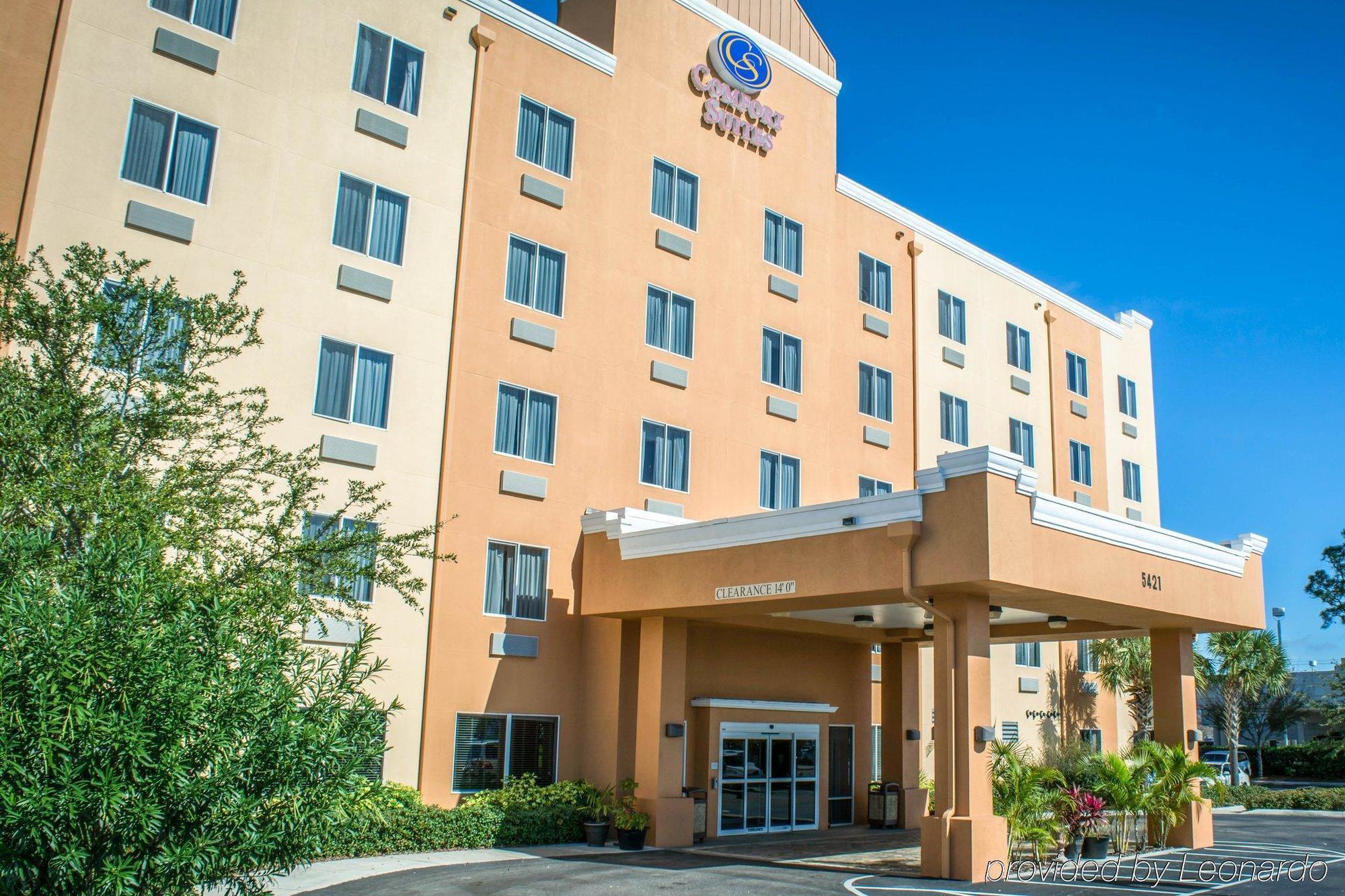 Comfort Suites Tampa Airport North West Chase Exterior foto