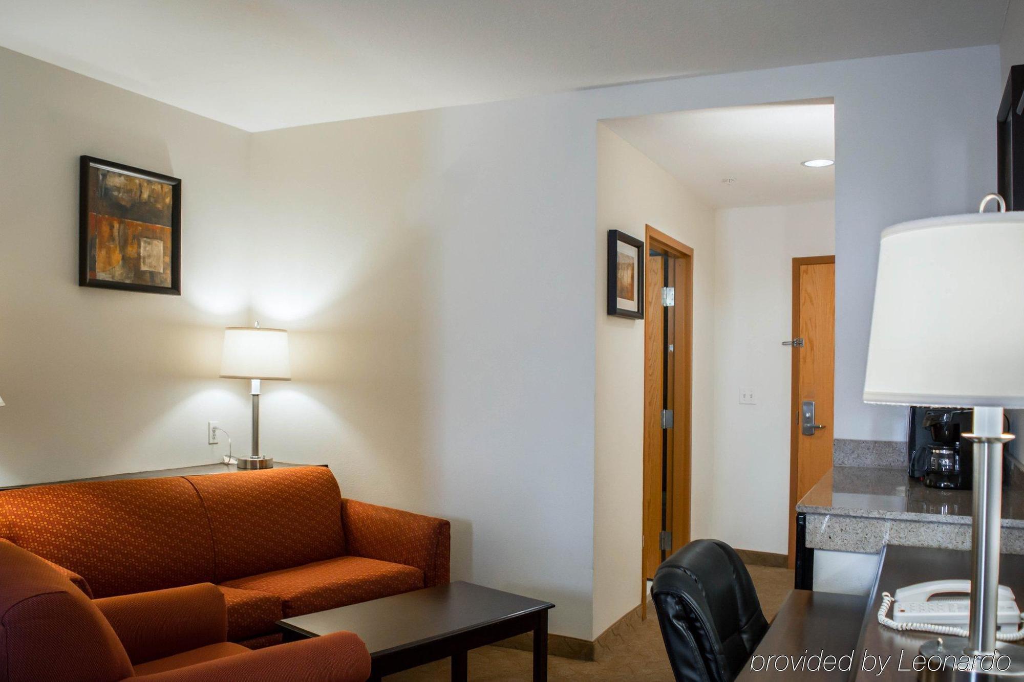 Comfort Suites Tampa Airport North West Chase Exterior foto
